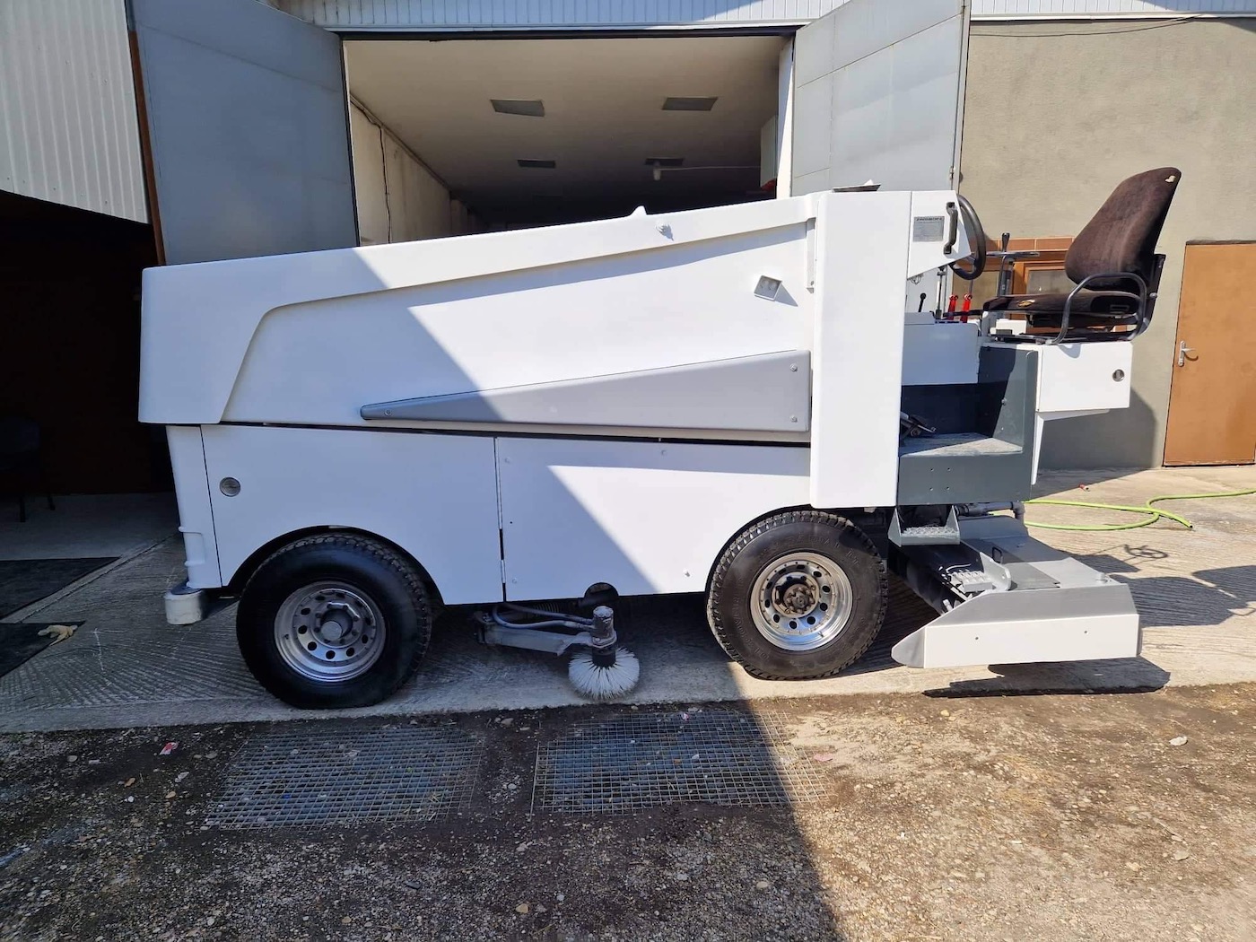 Zamboni 552